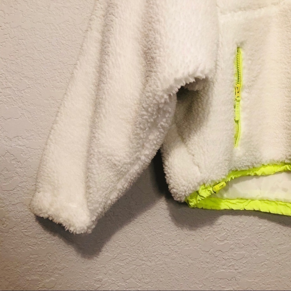 NWOT AEO White & Neon Sherpa Pullover Sweater - Picture 10 of 15